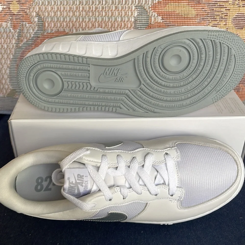 NIKE WMNS AIR FORCE 1 UNITY DQ6029 102 
WHITE/WOLF GREY-PURE PLATINUM PLATFORMS - Picture 4 of 16